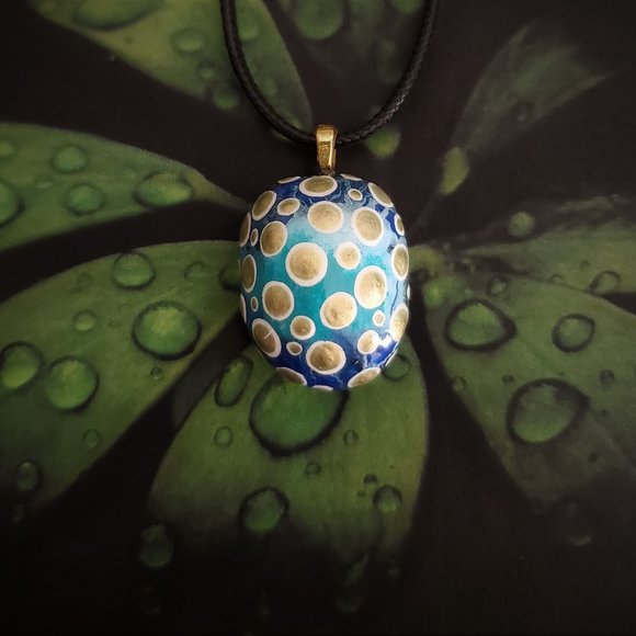 Handpainted Dot Art Pendant - Picture 9 of 10